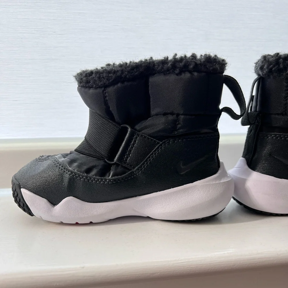 Nike Flex Advance Toddler Shoe 8C